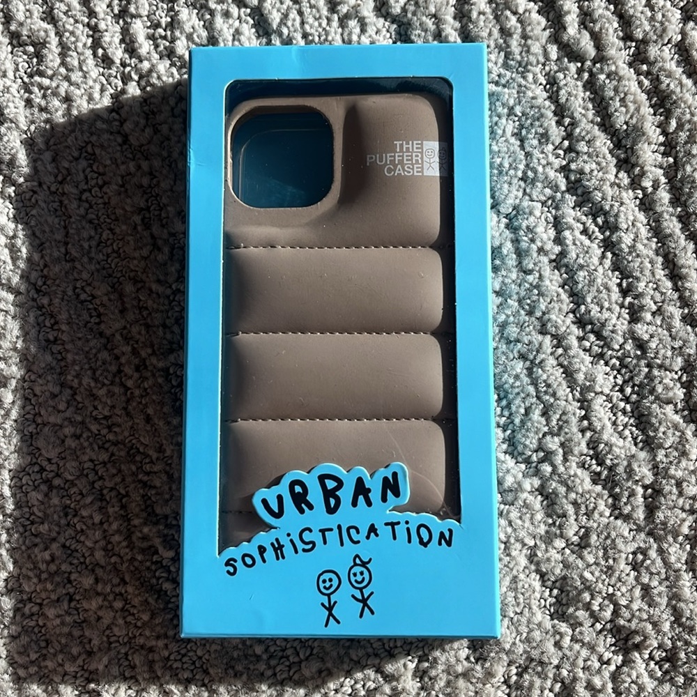 *RARE* Urban Sophistication DUNE puffer case with box for iphone 13